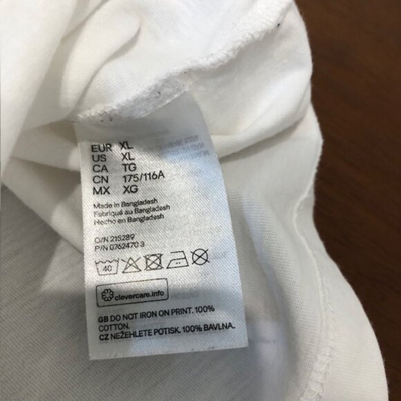 H & M Friends Unisex T-Shirt Size XL. - Picture 6 of 12